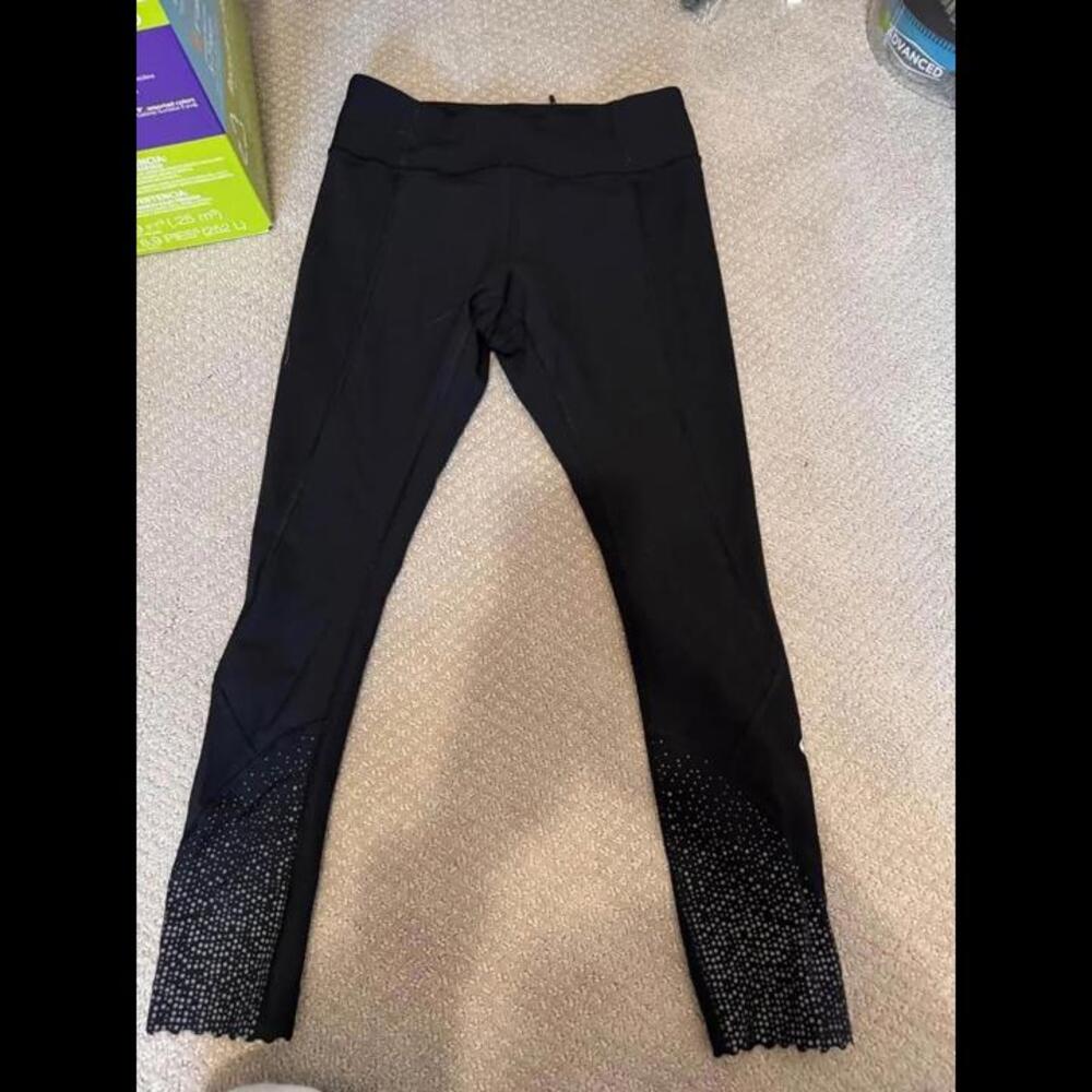 Lululemon Leggings with Sparkle Trim - Size 6